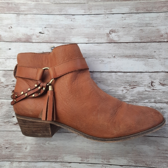 Chinese Laundry Cognac Ankle Buckle Boots Size 9 - Picture 4 of 14
